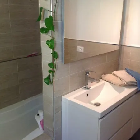Дом отдыха - Elegant In Great Location Wifi - *