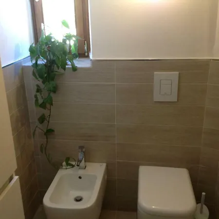 - Elegant In Great Location Wifi - Дом отдыха *